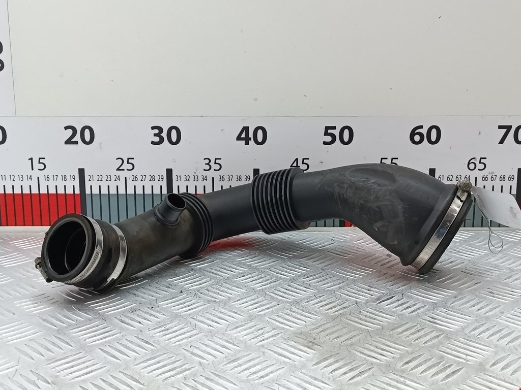 Патрубок воздушного фильтра FORD Focus II 2005-2011