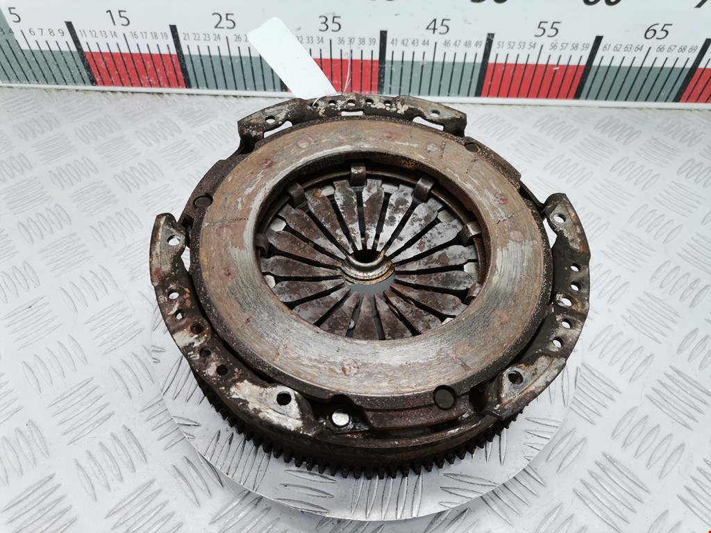 Маховик (демпфер сцепления) FIAT Grande Punto 2005-2009