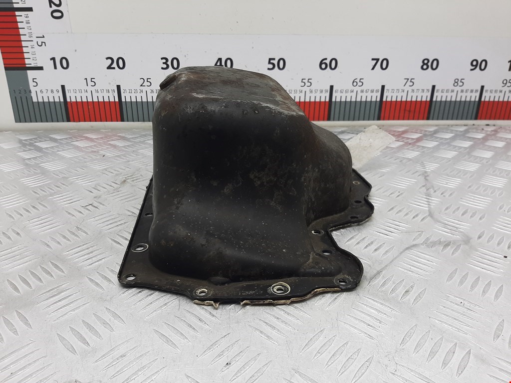 Поддон масляный двигателя VOLKSWAGEN Polo IV 2001-2009