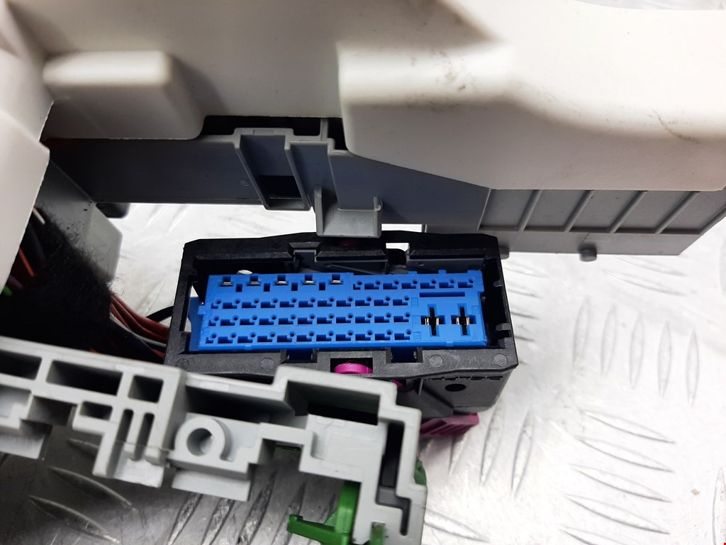 Датчик уровня в бачок омывателя OPEL Tigra B 2004-2009