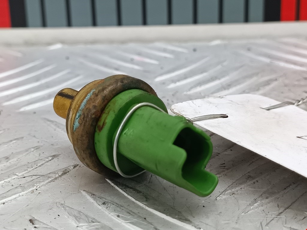 Датчик температуры (охлаждающей жидкости) FORD Focus II 2005-2011