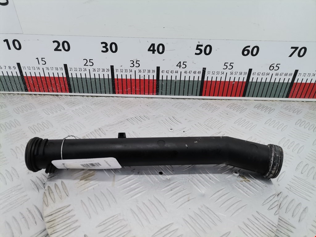 Патрубок VOLKSWAGEN Polo III 1994-2001