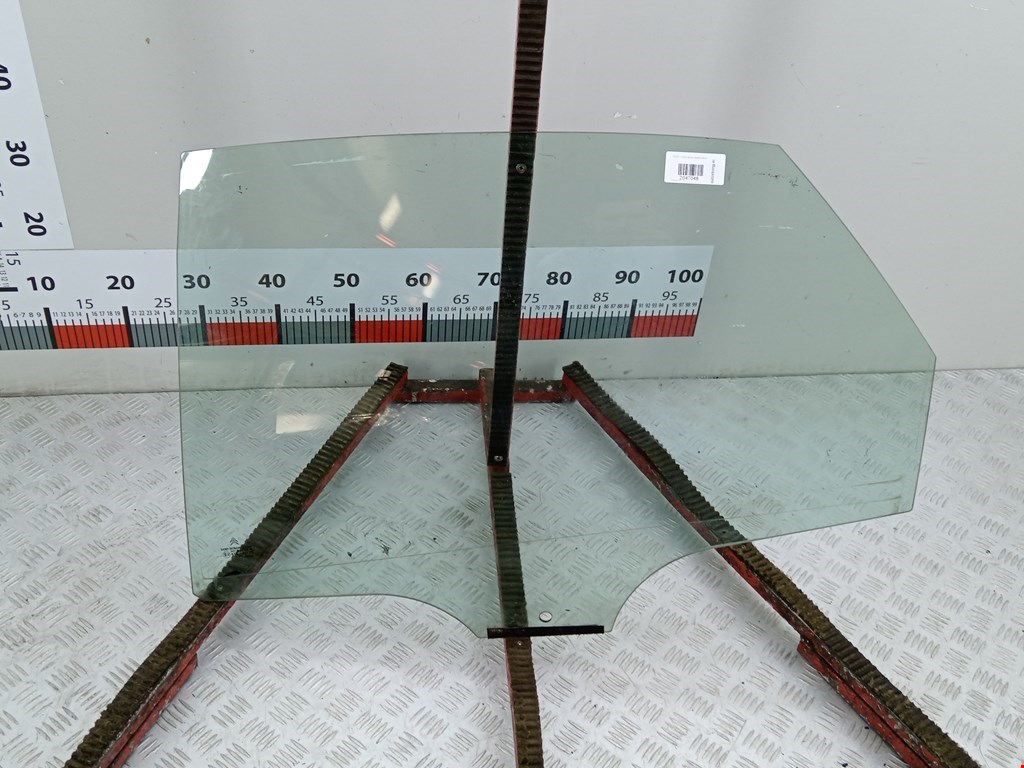 Стекло двери заднее левое CITROEN C5 I 2001-2008