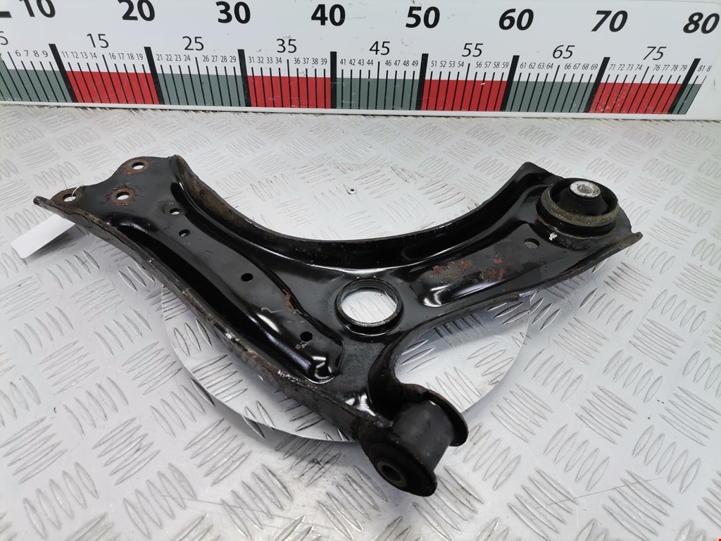 Рычаг передний левый SKODA Rapid 2012-2020