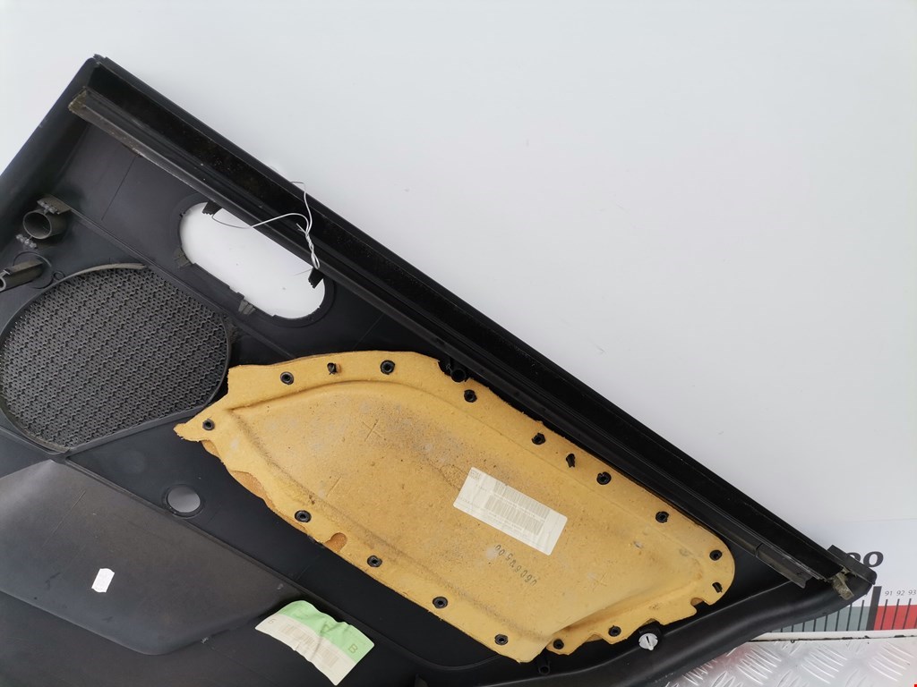 Обшивка двери задняя левая FORD Fiesta 2001-2008