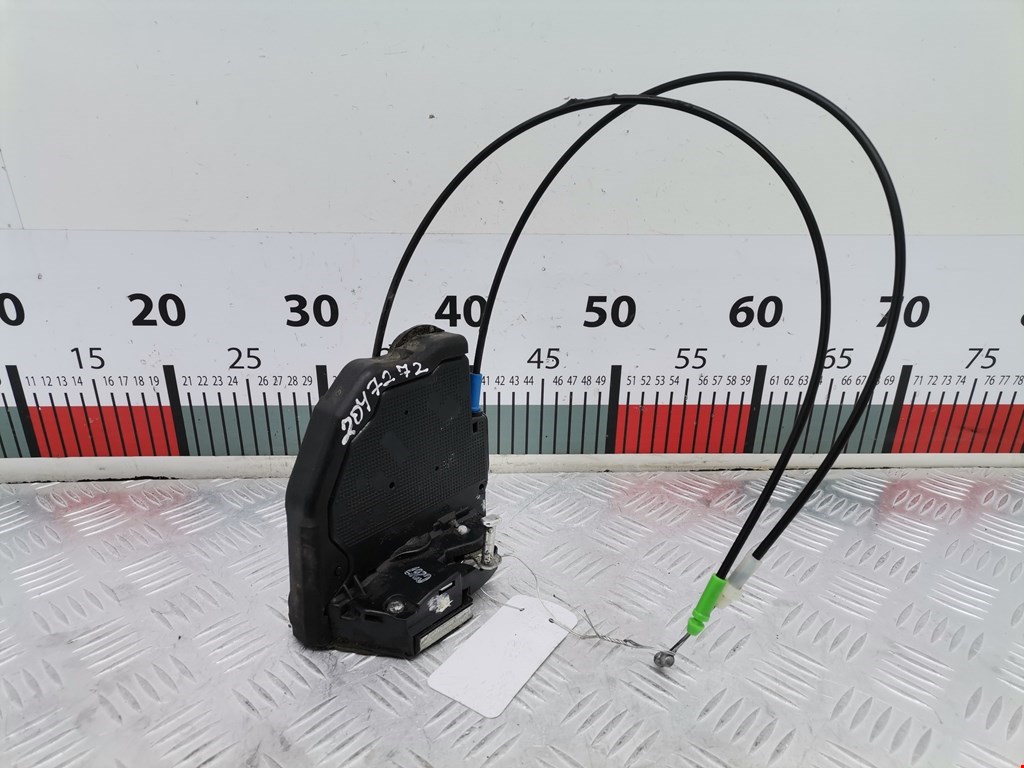 Замок двери задней правой TOYOTA Auris E150 2006-2012