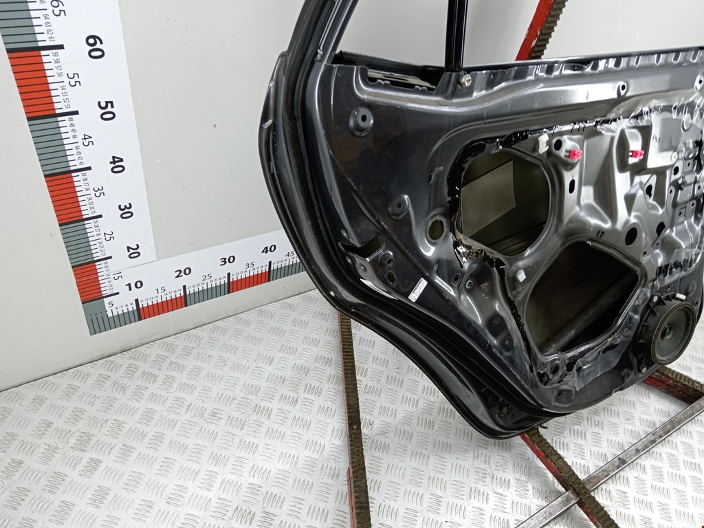 Дверь задняя левая TOYOTA Auris E150 2006-2012