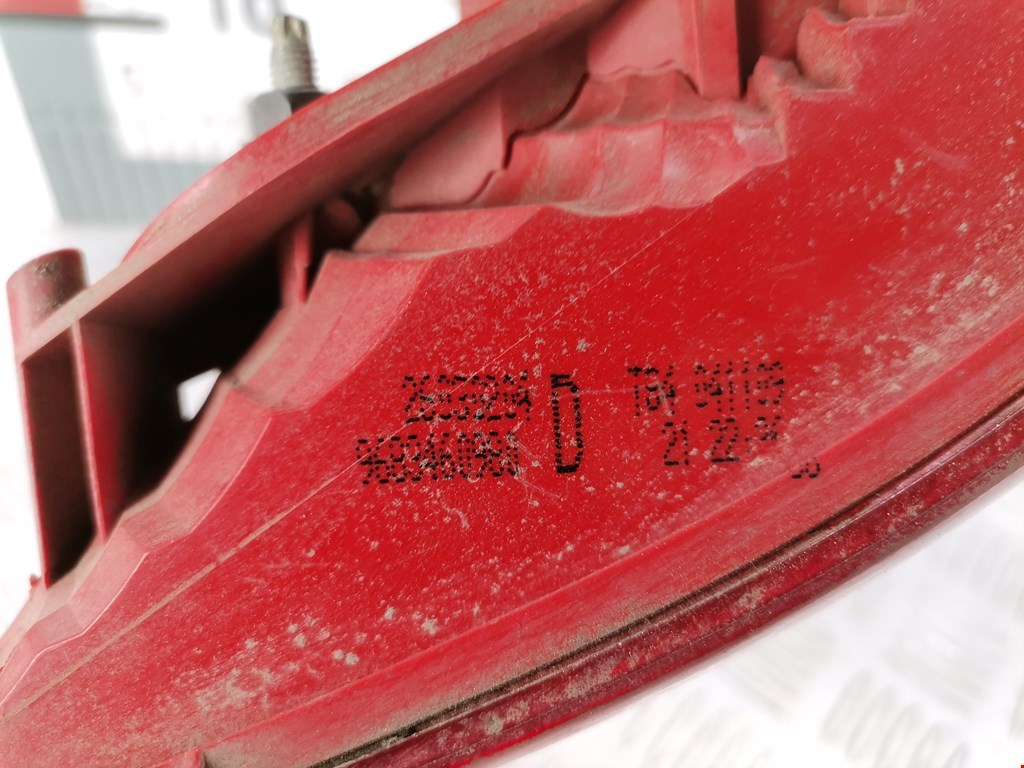 Фонарь задний внутренний правый PEUGEOT Partner 2008-2018