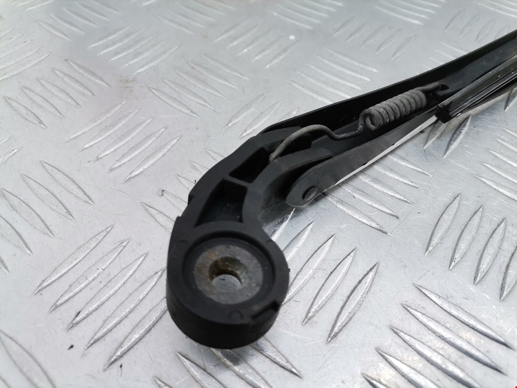 Поводок дворника задний (заднего) SEAT Leon 1999-2005