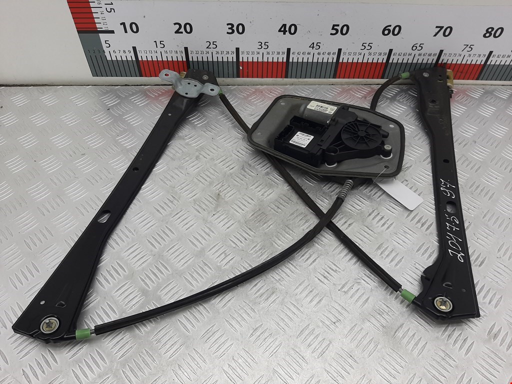 Стеклоподъемник передний правый VOLKSWAGEN Golf V 2003-2009