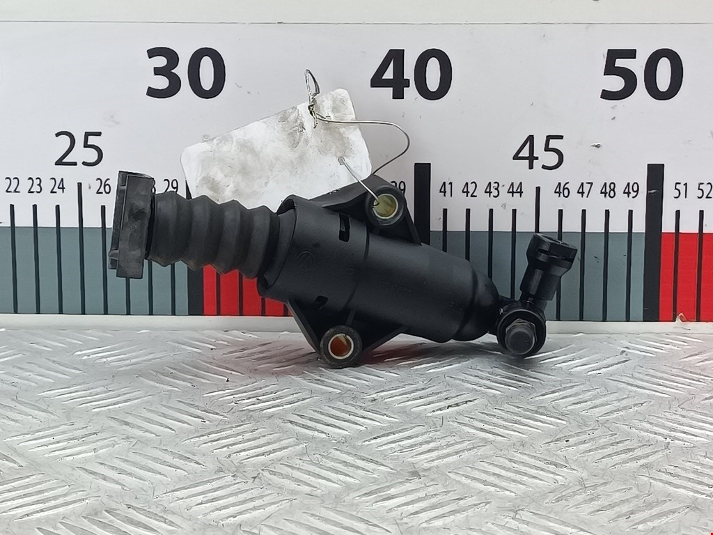 Цилиндр сцепления рабочий VOLKSWAGEN Golf IV 1997-2003