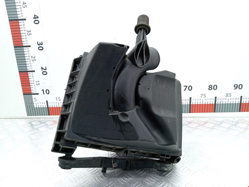 Корпус воздушного фильтра OPEL Combo C 2001-2011