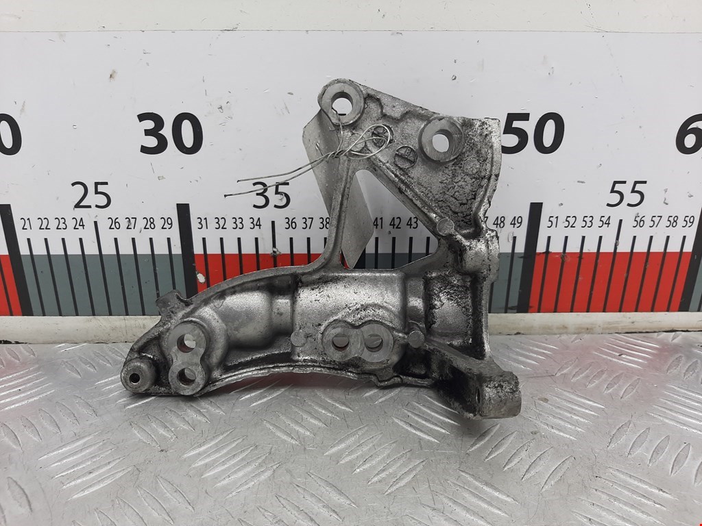 Кронштейн генератора FORD C-MAX 2003-2010