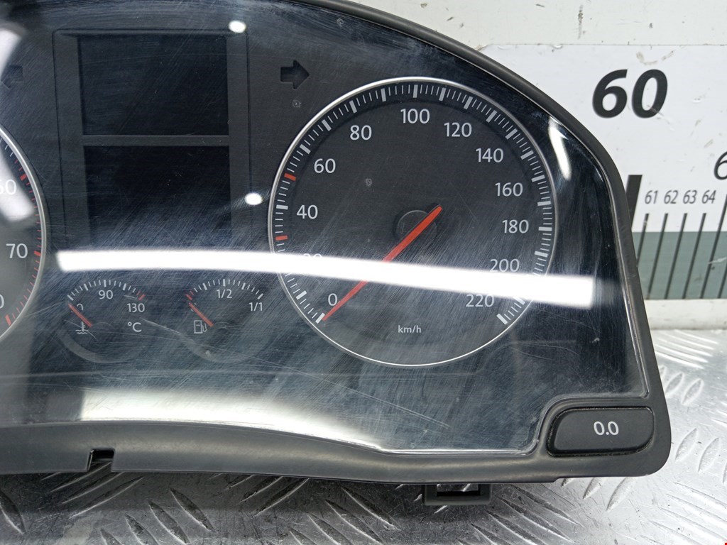 Панель приборов (щиток) VOLKSWAGEN Golf V 2003-2009