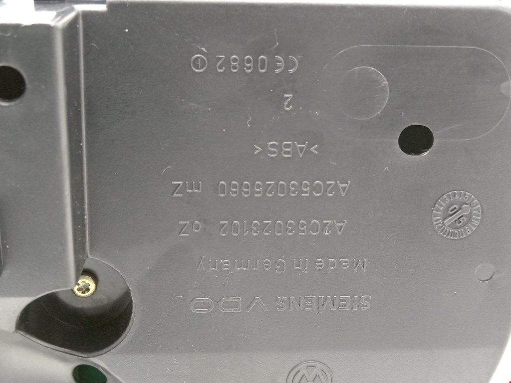 Панель приборов (щиток) VOLKSWAGEN Golf V 2003-2009