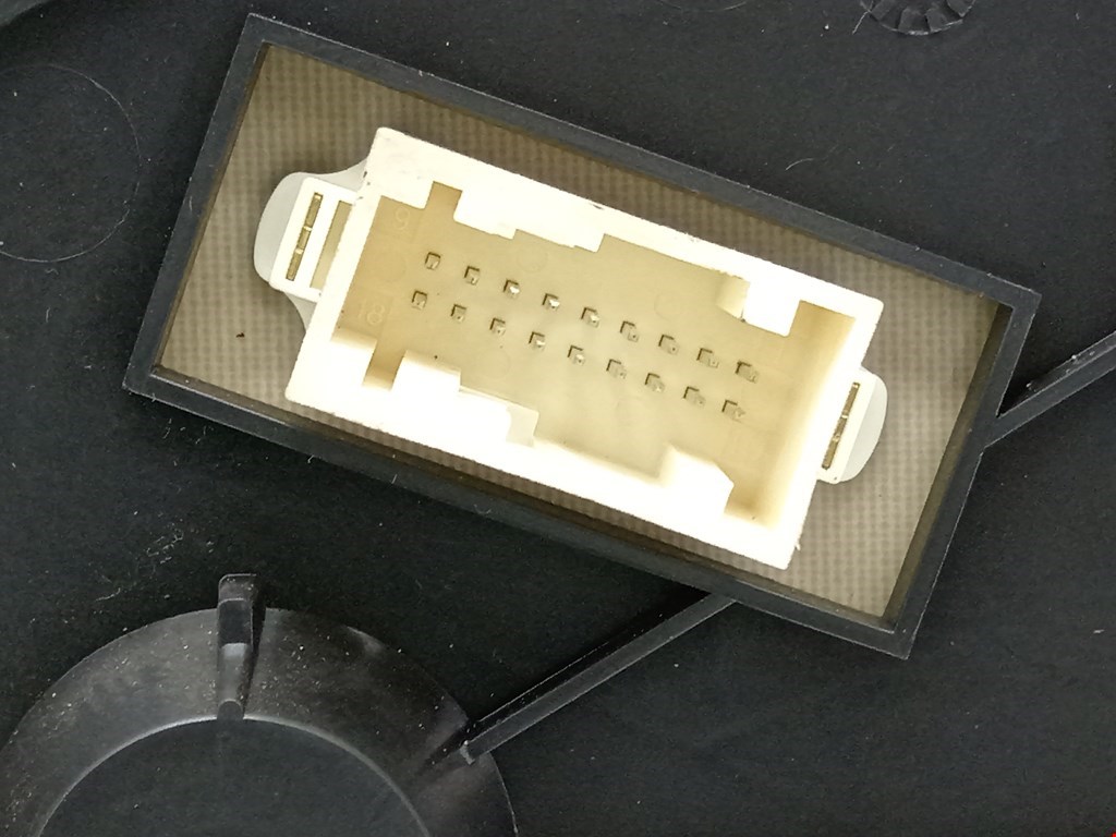 Панель приборов (щиток) CITROEN Berlingo 2008-н.в.