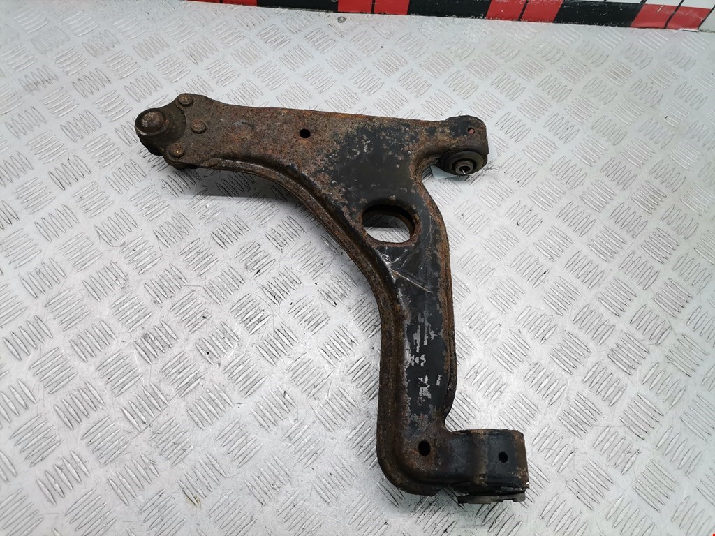 Рычаг передний правый OPEL Astra H/Family 2004-2015