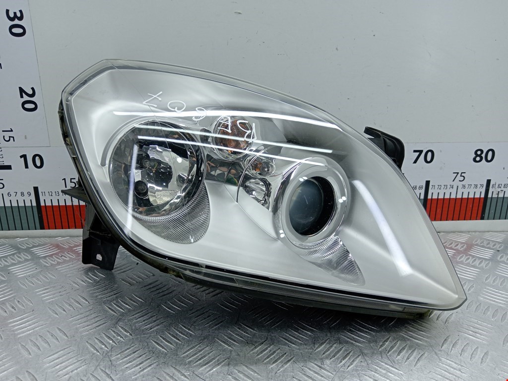 Фара правая OPEL Tigra B 2004-2009