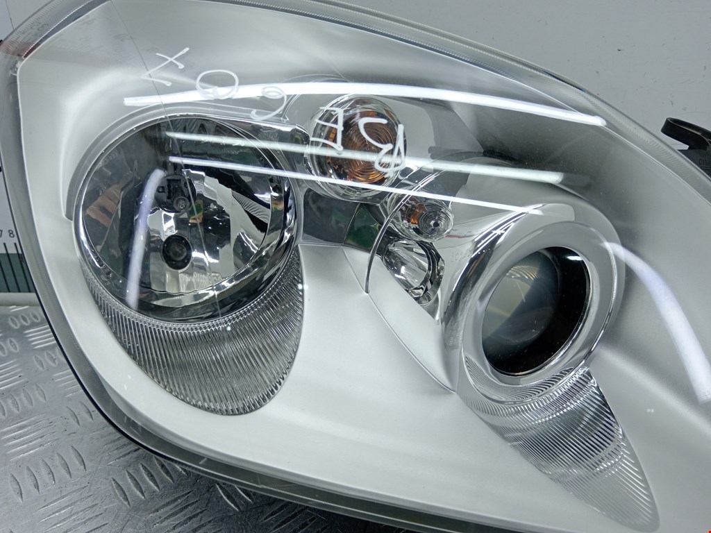 Фара правая OPEL Tigra B 2004-2009