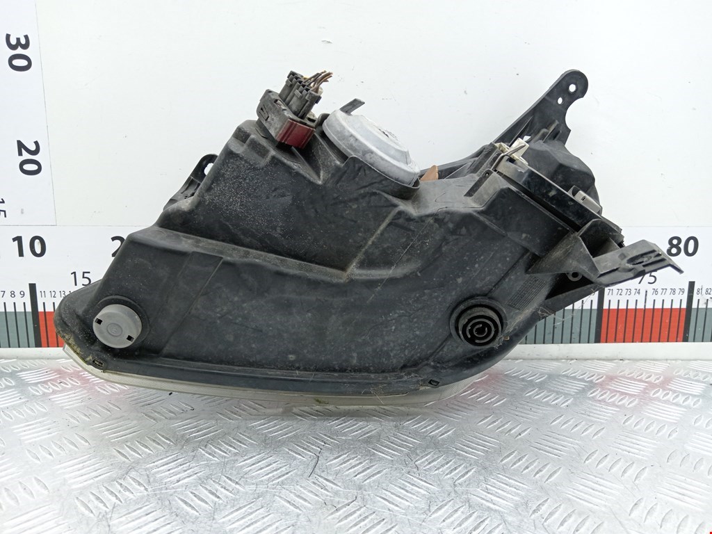 Фара правая OPEL Tigra B 2004-2009