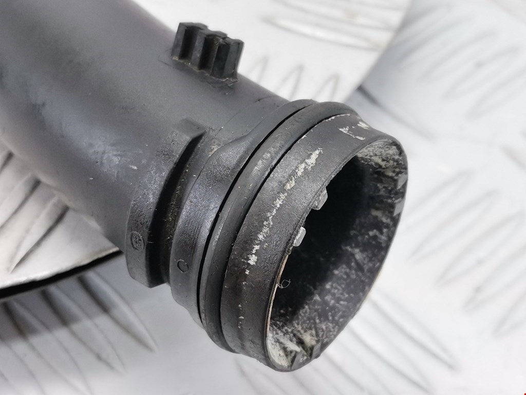 Патрубок VOLKSWAGEN Golf VI 2009-2012