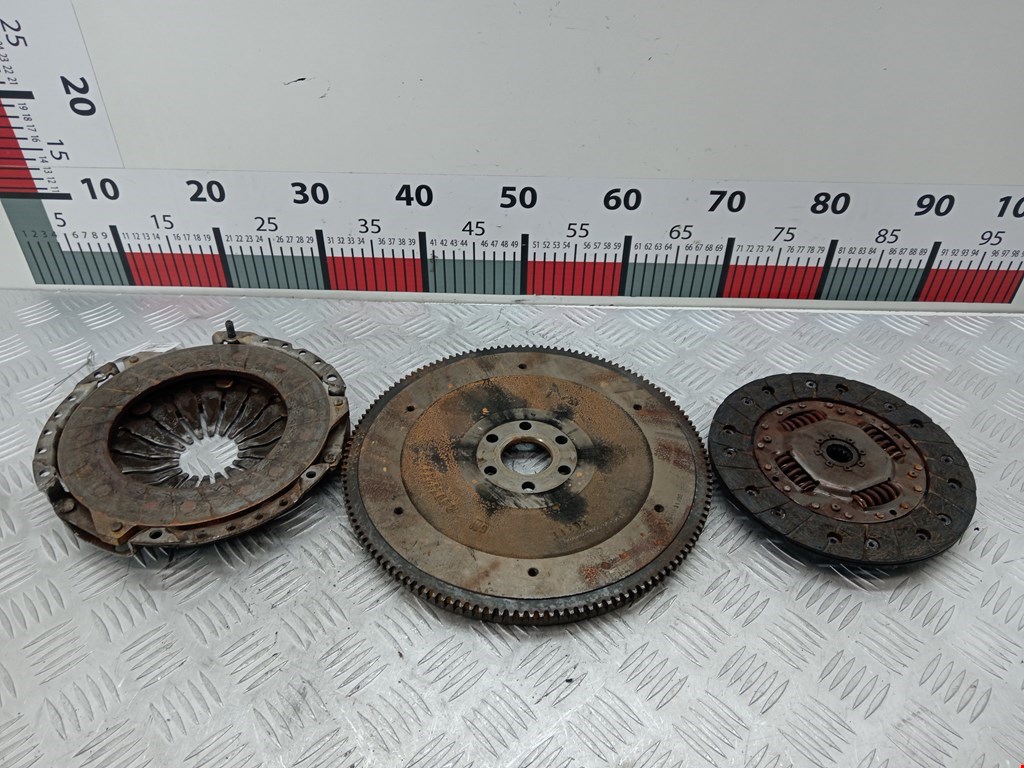 Маховик (демпфер сцепления) OPEL Corsa D 2006-2014