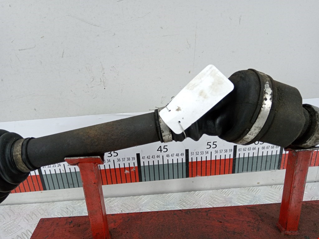 Полуось (привод, приводной вал) передняя правая PEUGEOT Partner 1996-2009