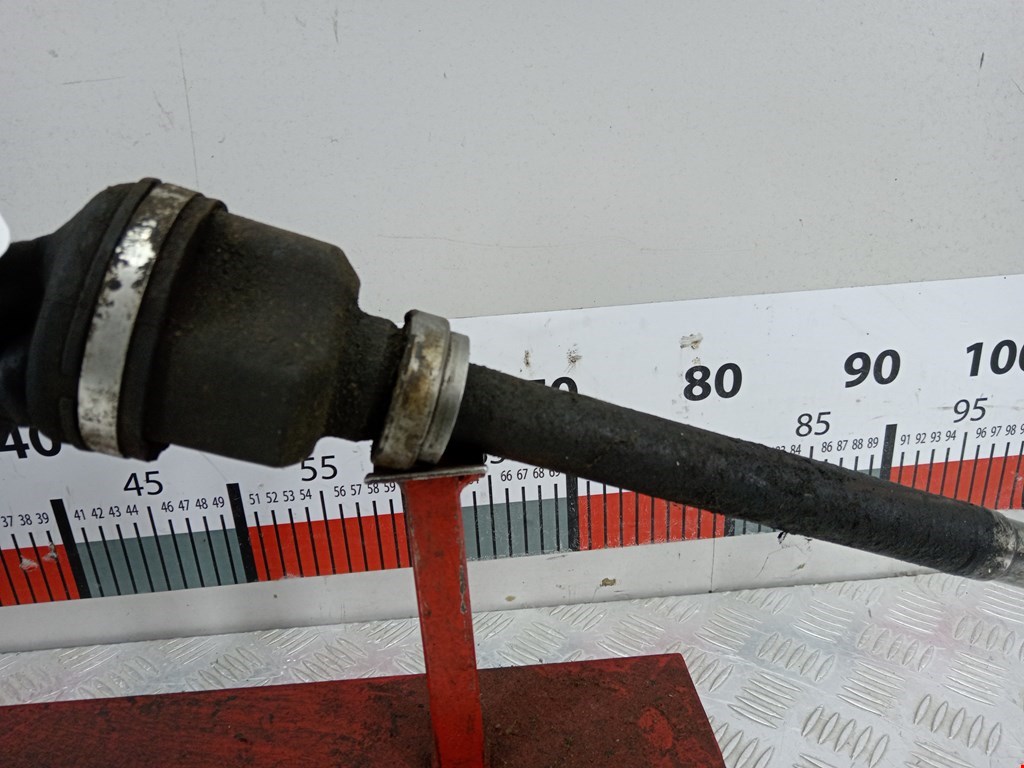 Полуось (привод, приводной вал) передняя правая PEUGEOT Partner 1996-2009