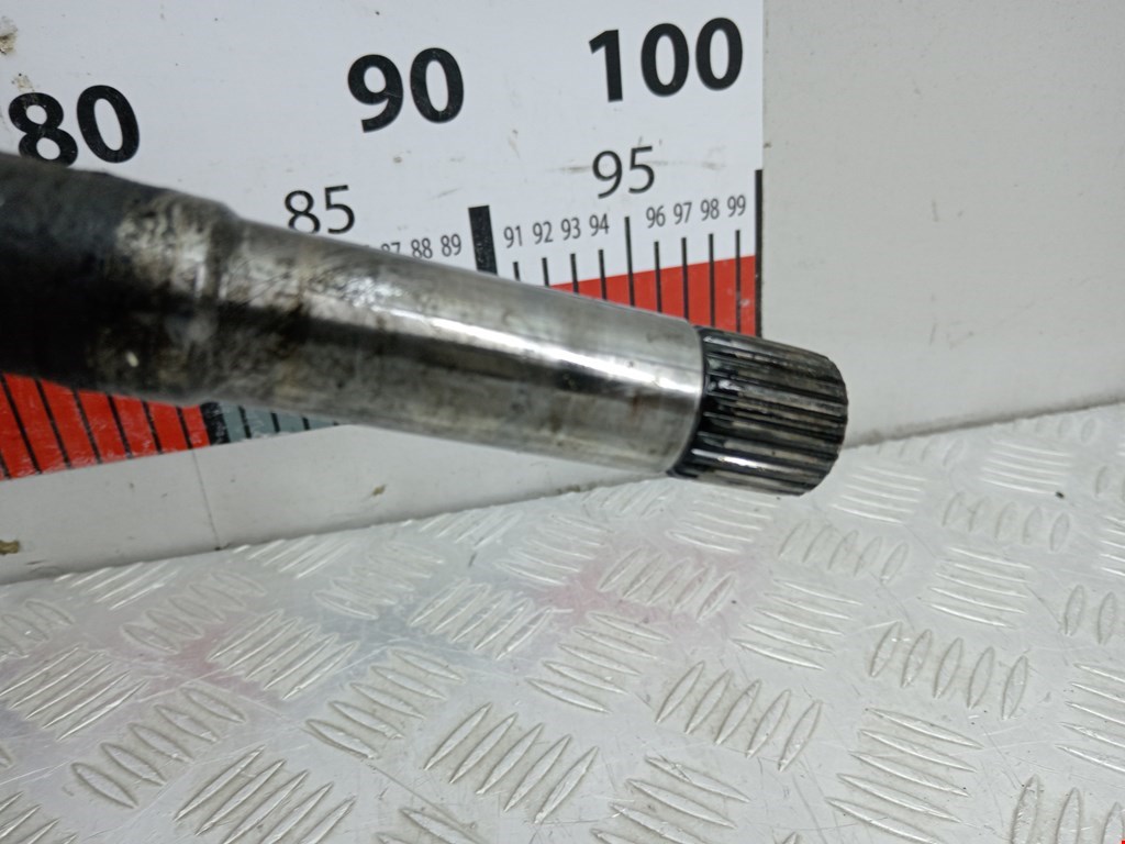 Полуось (привод, приводной вал) передняя правая PEUGEOT Partner 1996-2009