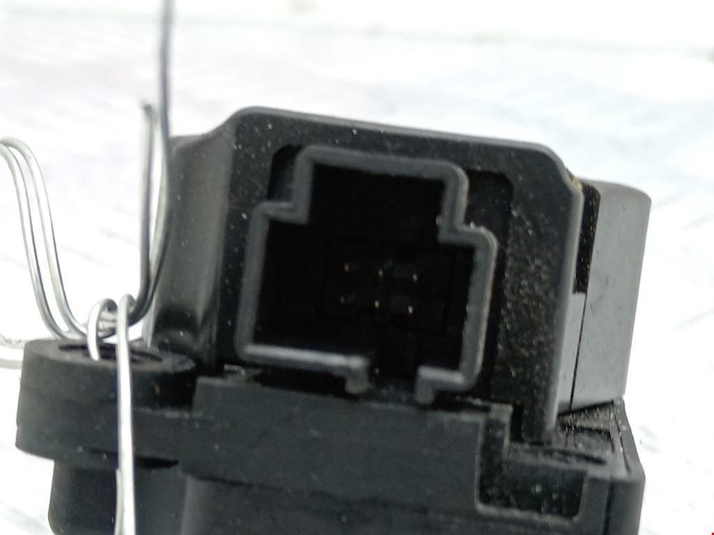 Моторчик заслонки печки FORD Focus II 2005-2011