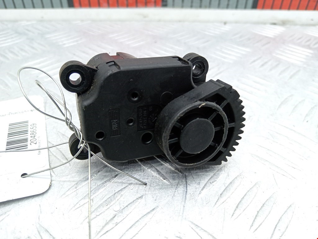 Моторчик заслонки печки FORD Focus II 2005-2011