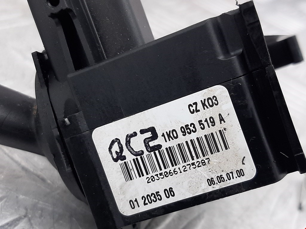 Переключатель стеклоочистителя VOLKSWAGEN Touran 2003-2010