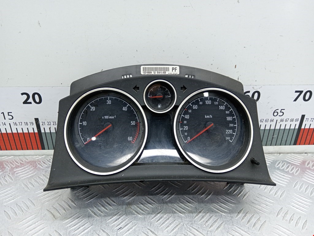 Панель приборов (щиток) OPEL Astra H/Family 2004-2015