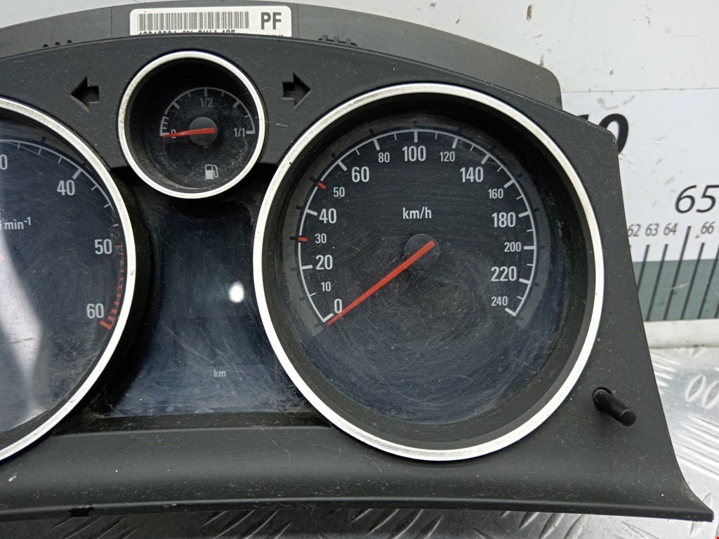 Панель приборов (щиток) OPEL Astra H/Family 2004-2015