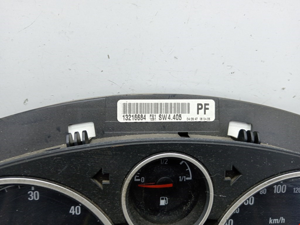 Панель приборов (щиток) OPEL Astra H/Family 2004-2015