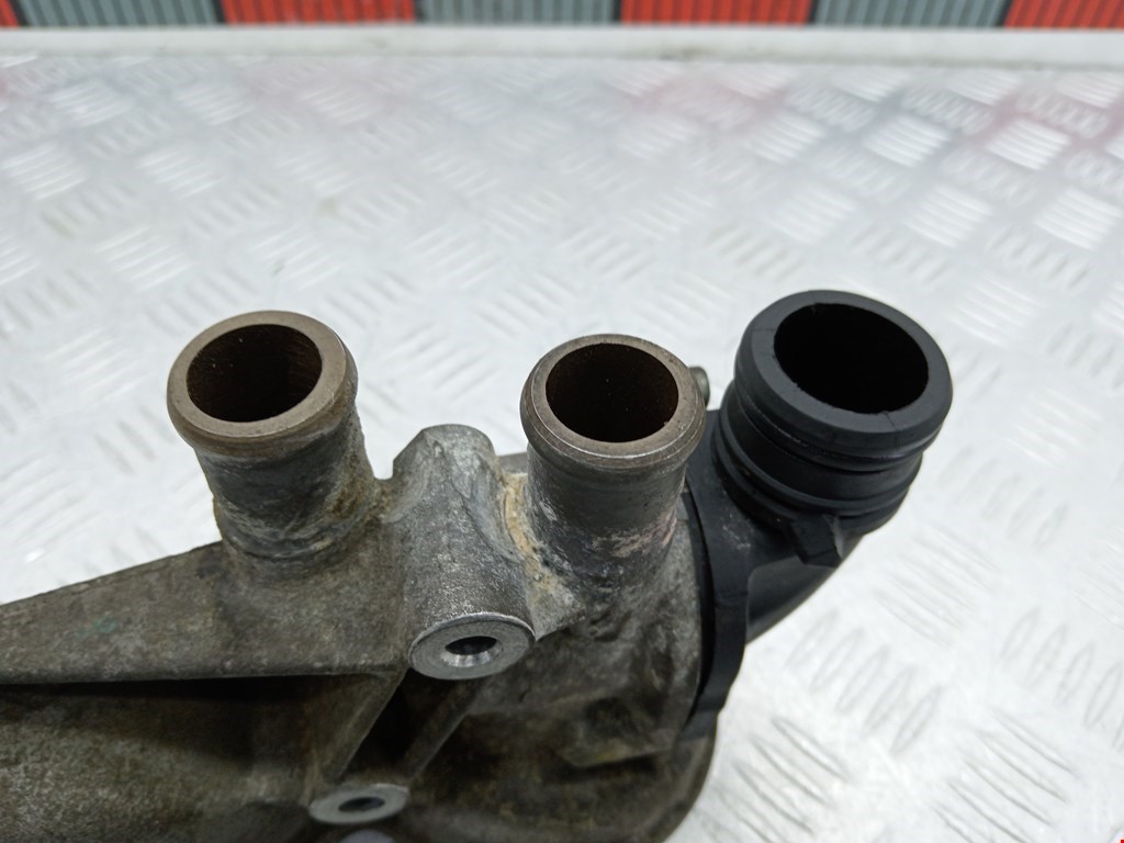 Корпус термостата VOLKSWAGEN Golf III 1991-1997