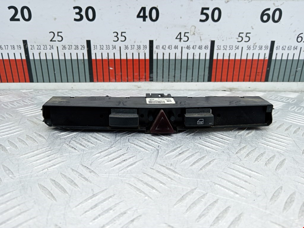 Кнопка аварийной сигнализации (аварийки) OPEL Astra H/Family 2004-2015