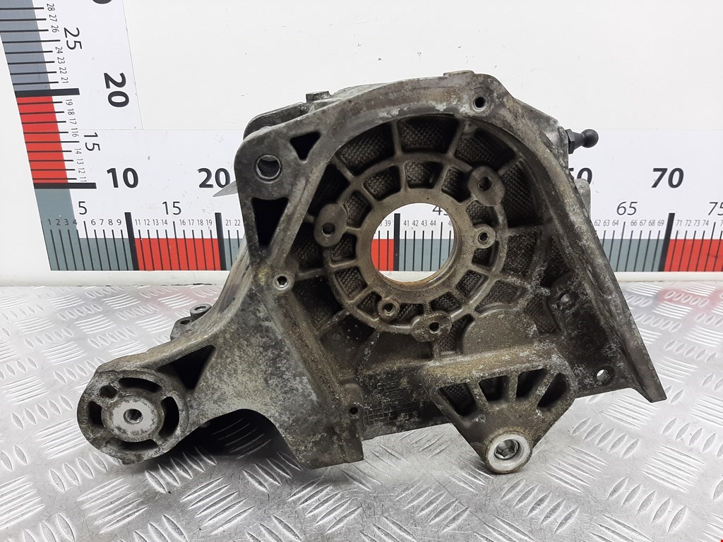 Кронштейн ТНВД OPEL Zafira B 2005-2012