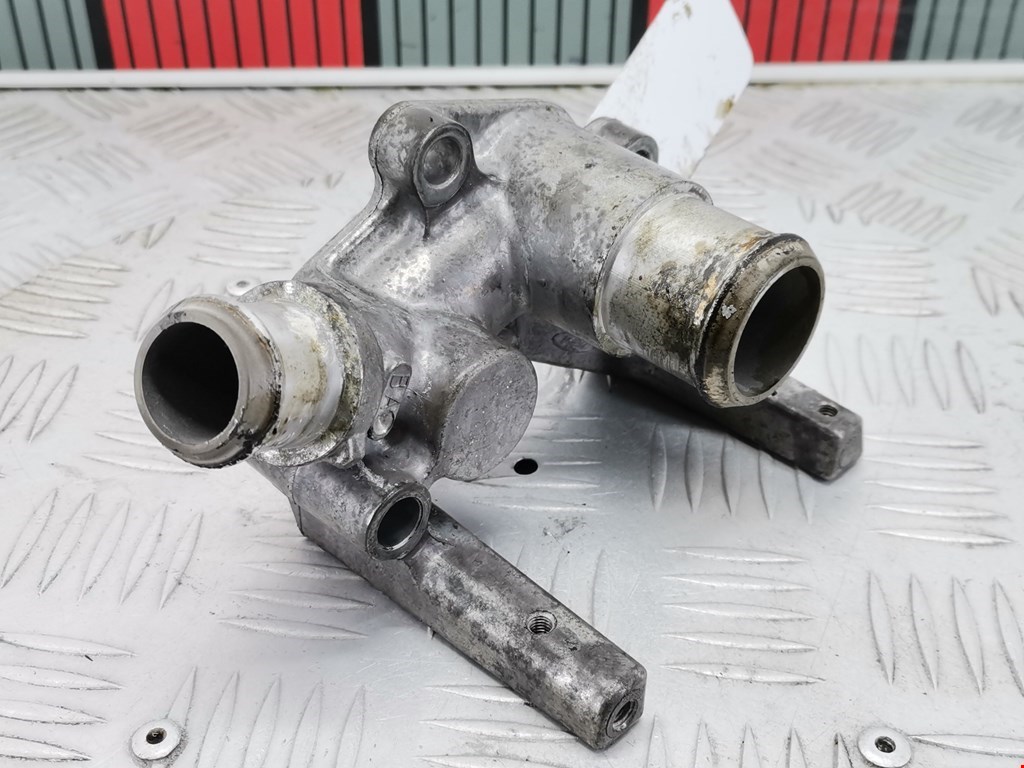 Тройник системы охлаждения FORD Focus I 1998-2005