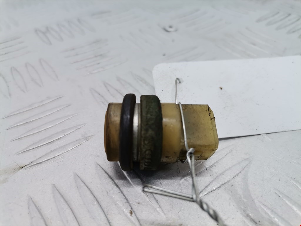 Датчик температуры (охлаждающей жидкости) VOLKSWAGEN Polo III 1994-2001