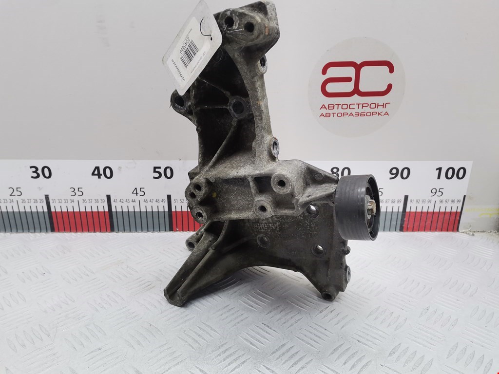 Кронштейн генератора RENAULT Espace 1997-2003