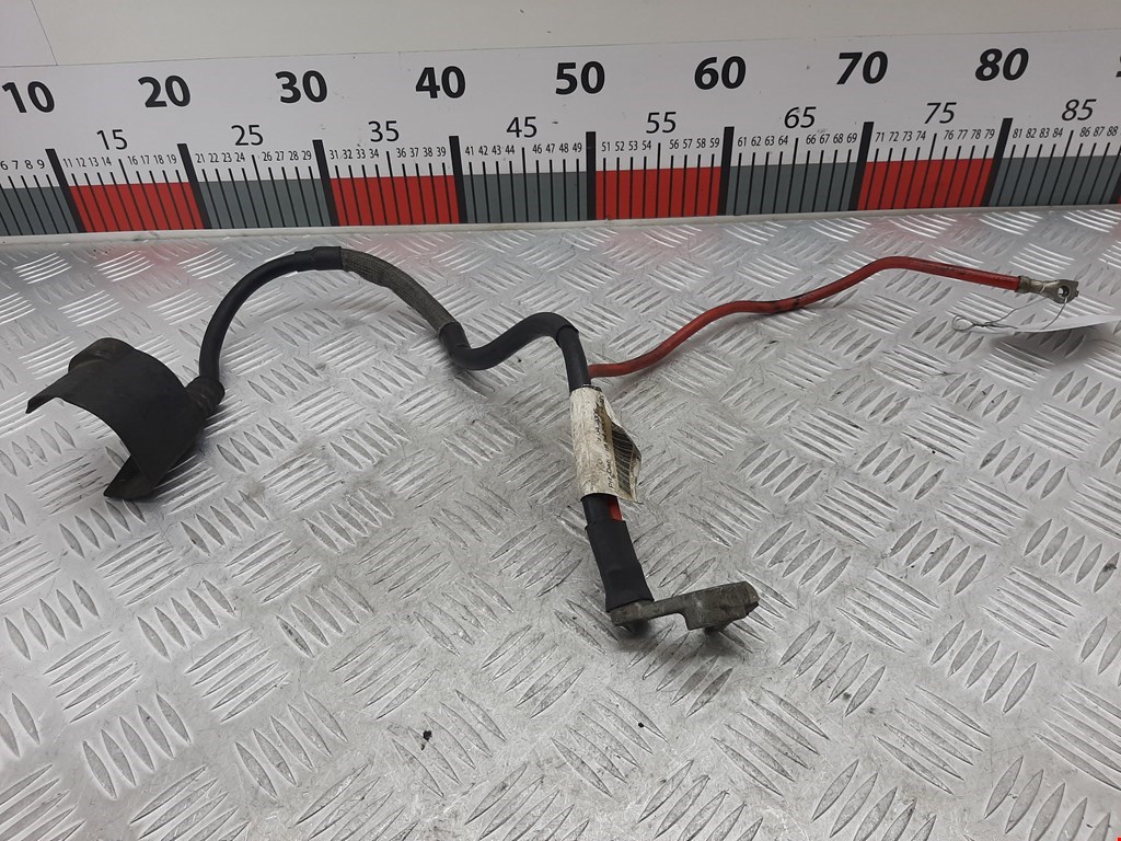 Клемма аккумулятора (минус) - VOLKSWAGEN Touran 2003-2010