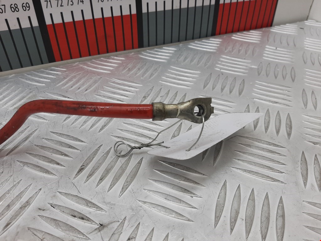 Клемма аккумулятора (минус) - VOLKSWAGEN Touran 2003-2010