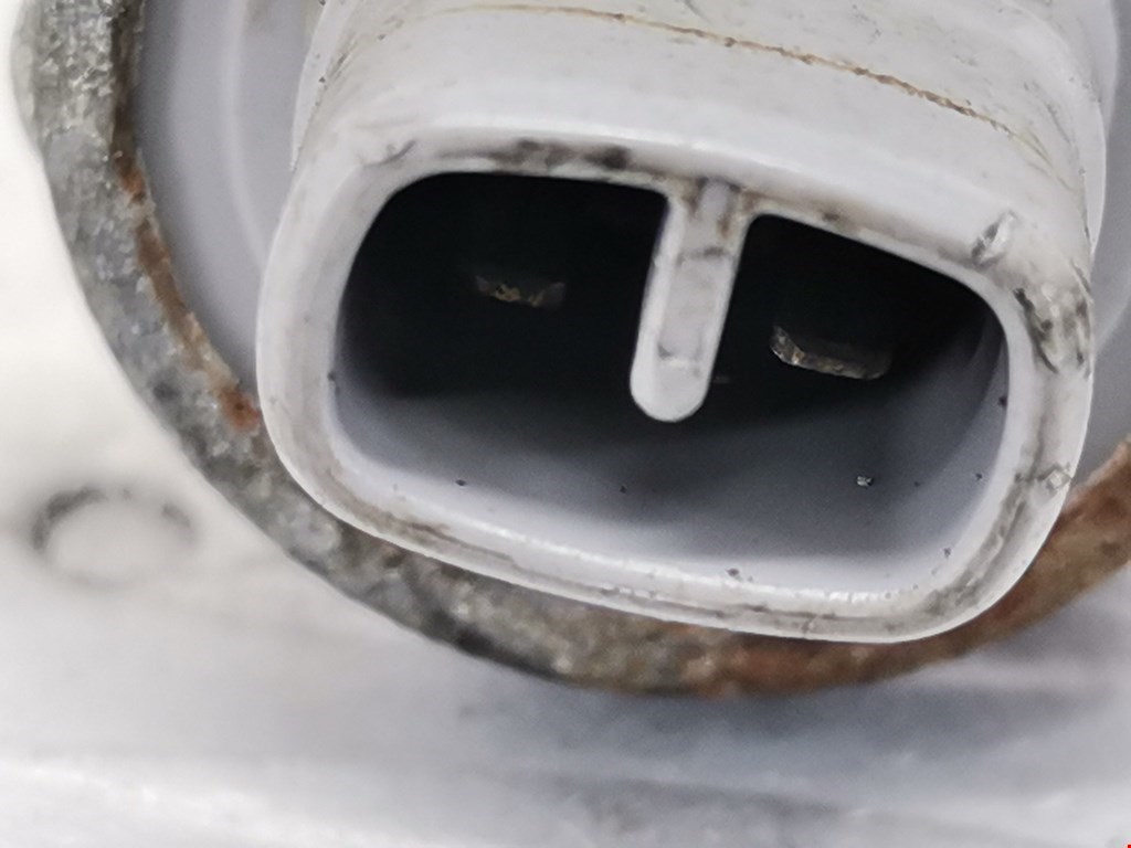 Датчик включения заднего хода TOYOTA Avensis 2003-2008