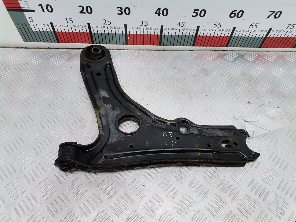 Рычаг передний левый VOLKSWAGEN Golf III 1991-1997