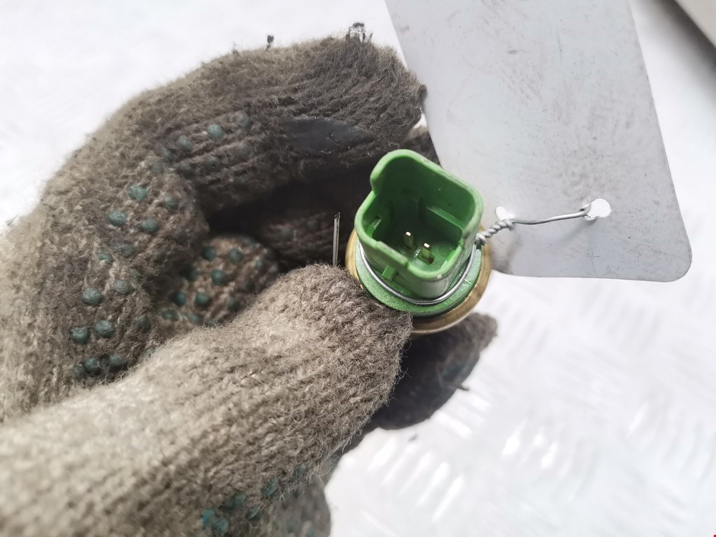 Датчик температуры (охлаждающей жидкости) PEUGEOT 207 2006-2015