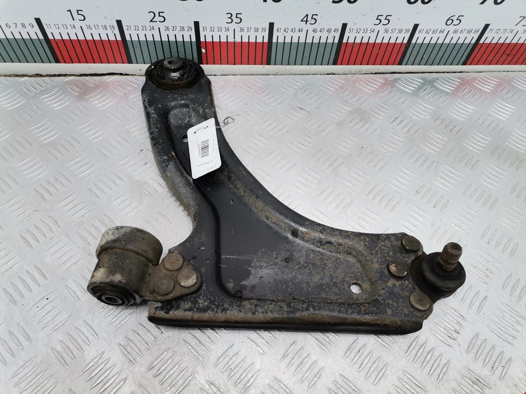 Рычаг передний левый OPEL Combo C 2001-2011