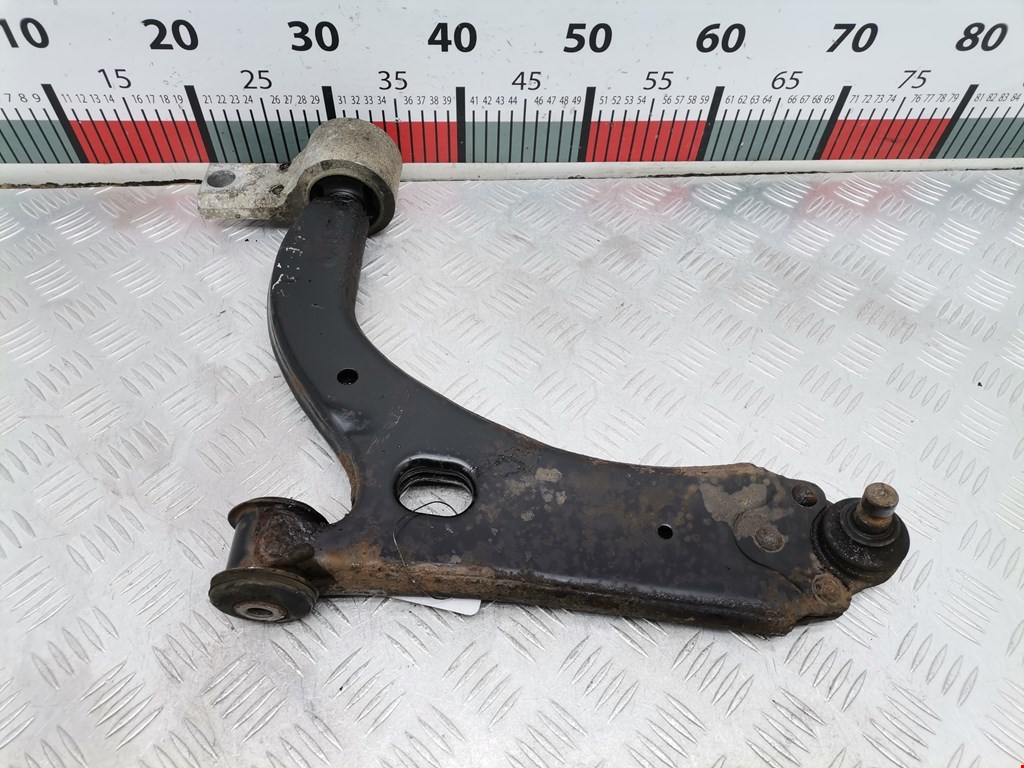 Рычаг передний левый FORD Fiesta 2001-2008