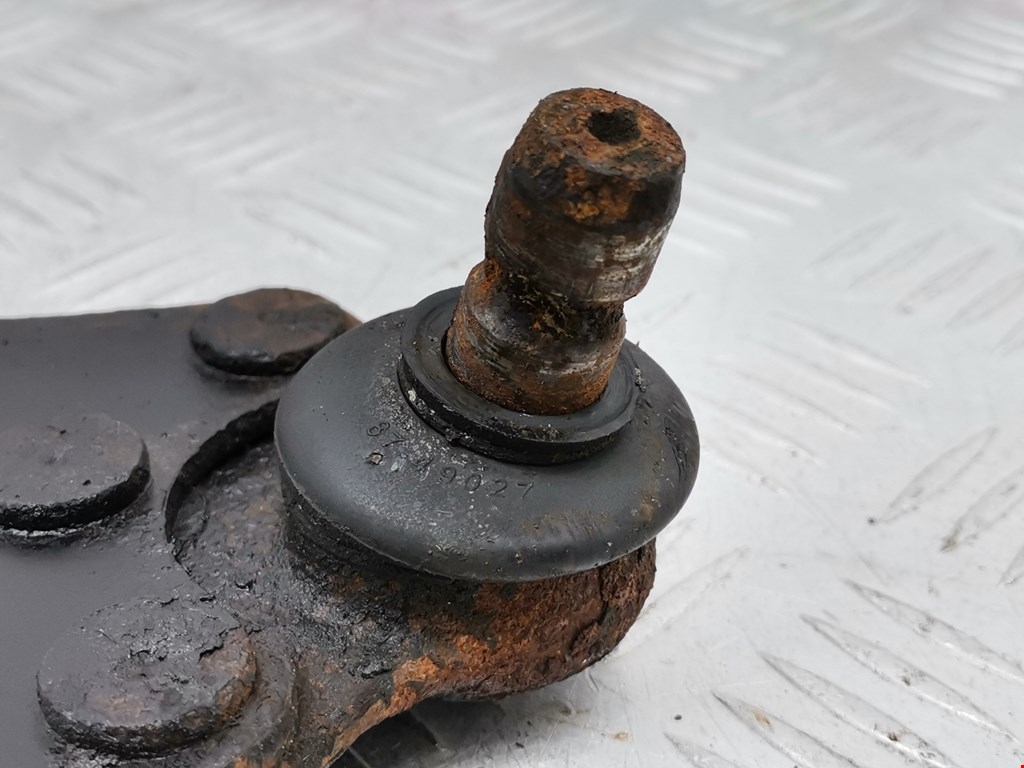 Рычаг передний левый OPEL Tigra B 2004-2009