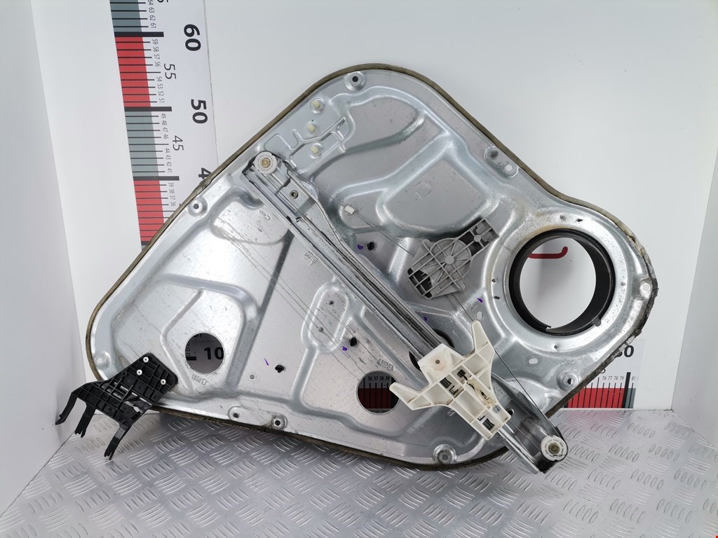 Стеклоподъемник задний правый HYUNDAI Santa Fe CM 2005-2012